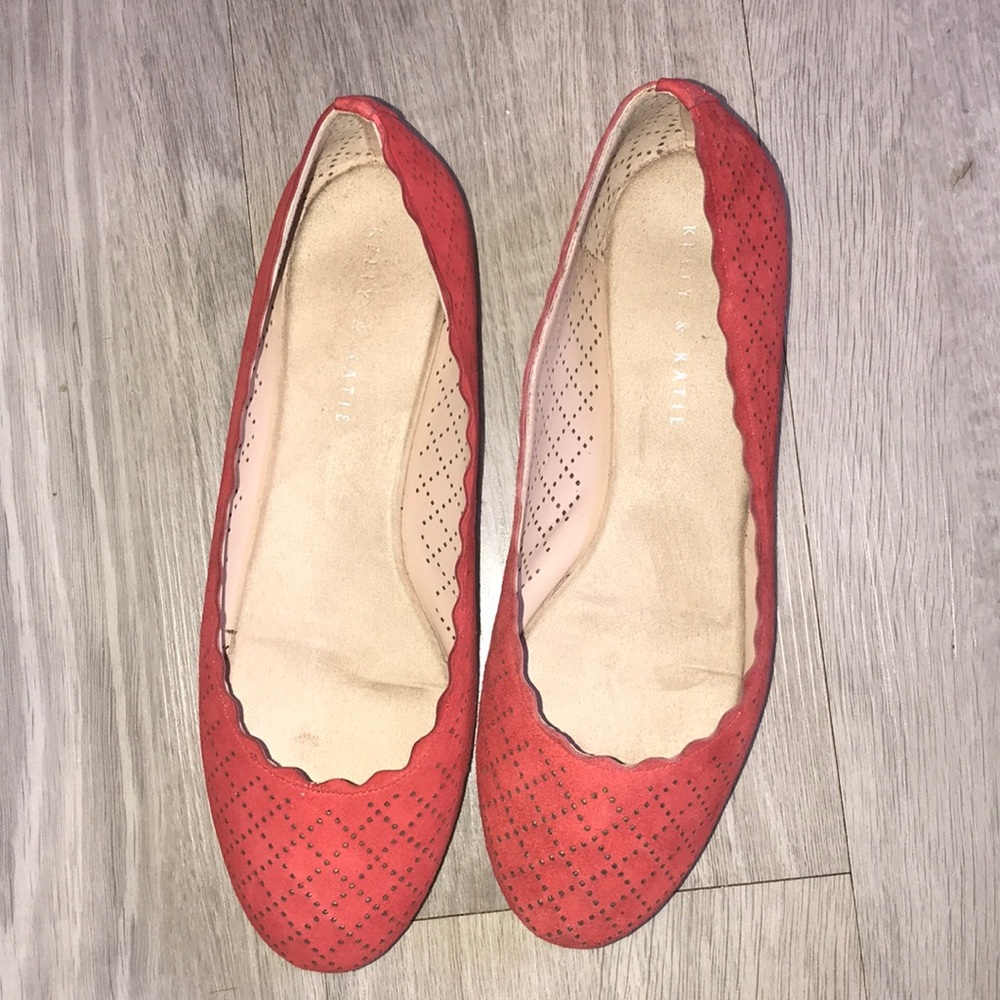 Adorable tangerine flats size 9m